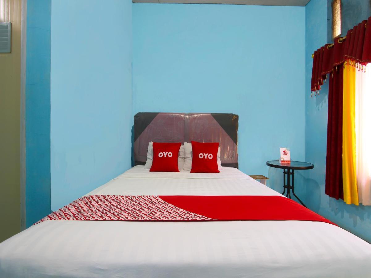 OYO 91476 Srikaya Hotel 3 Pekalongan Bagian luar foto