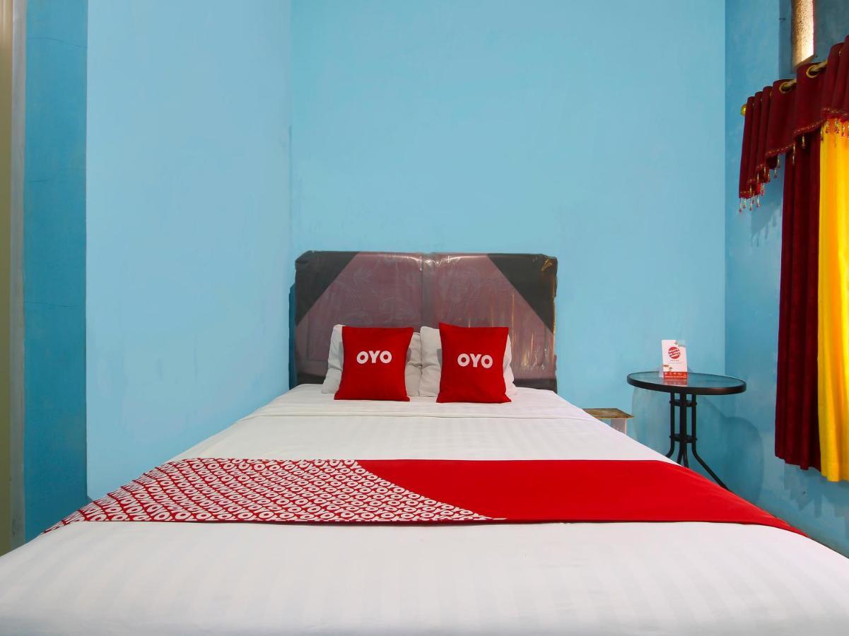 OYO 91476 Srikaya Hotel 3 Pekalongan Bagian luar foto